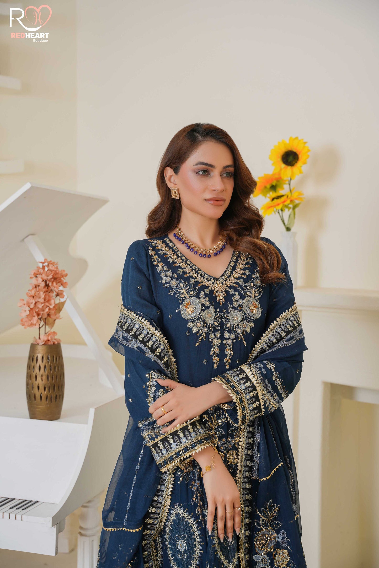 WOMEN'S PRET-KHAS | RH-209