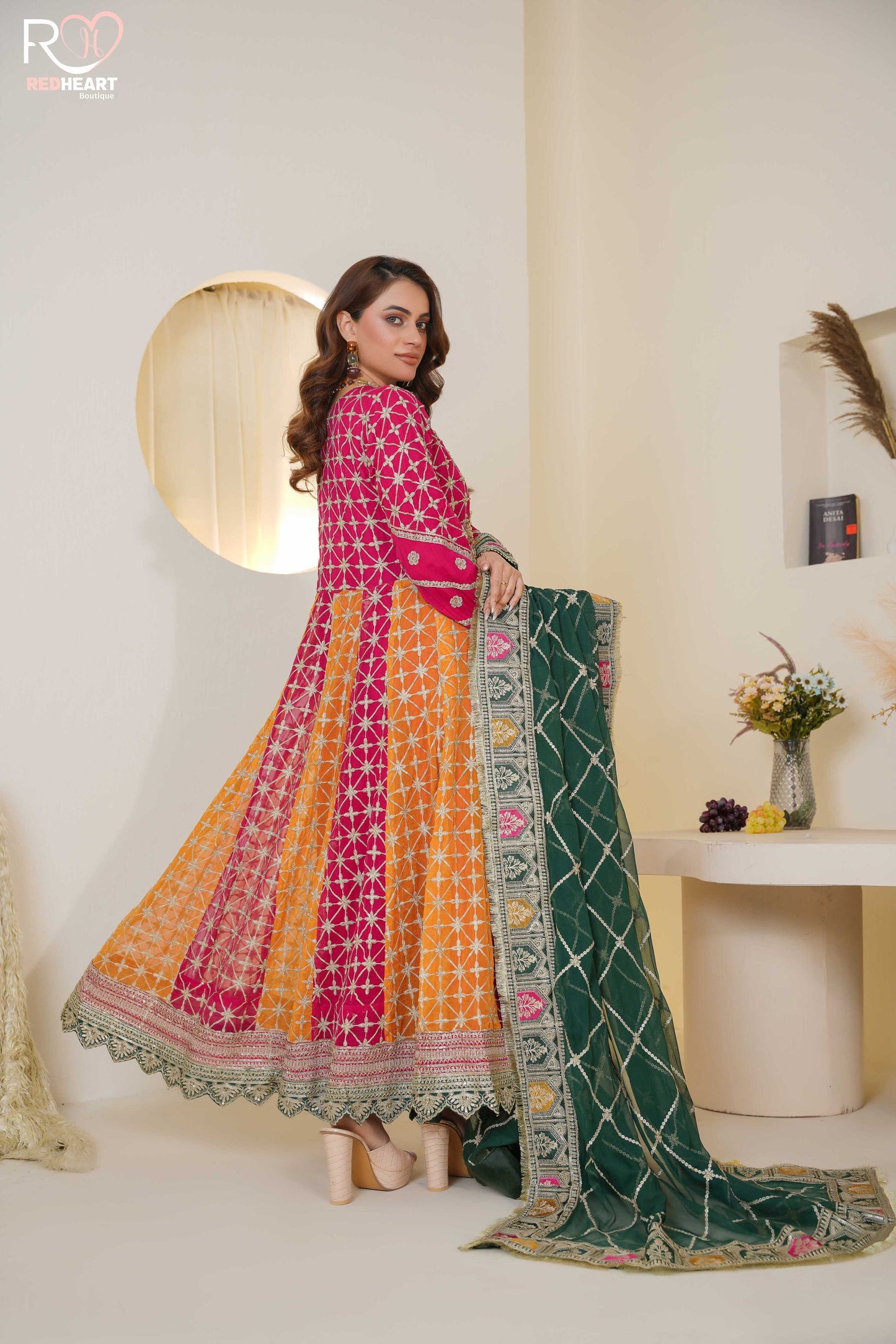 WOMEN'S PRET-KHAS | RH-210