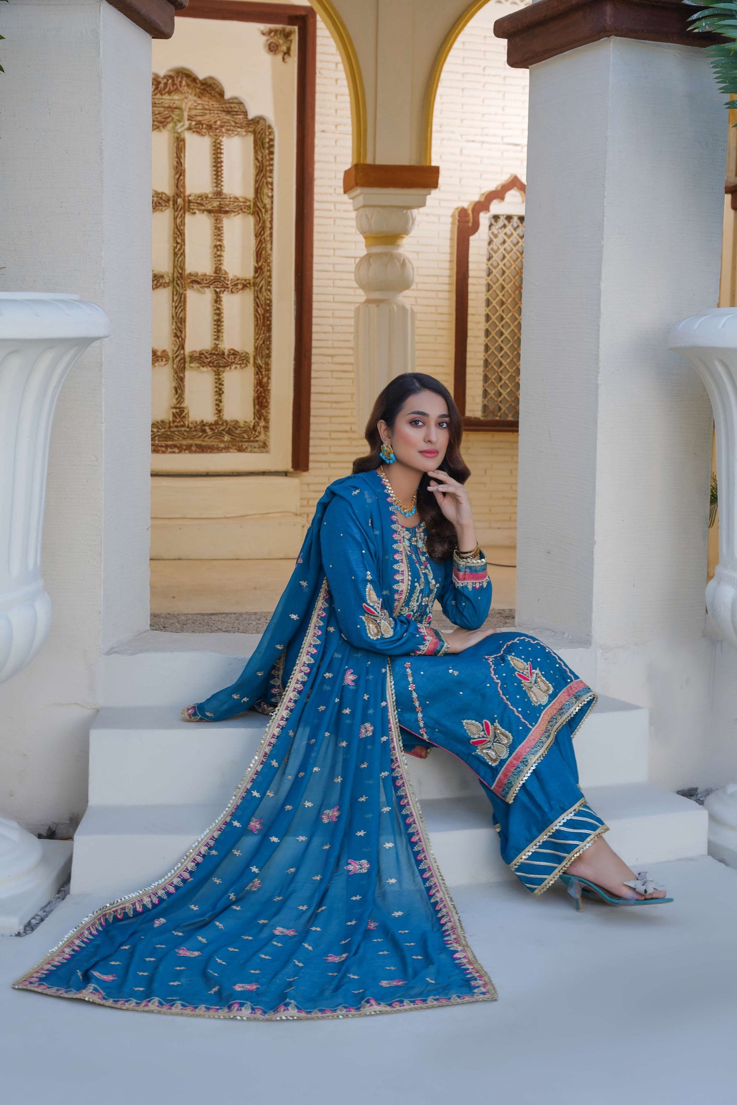 WOMEN'S PRET-KHAS | RHR-107