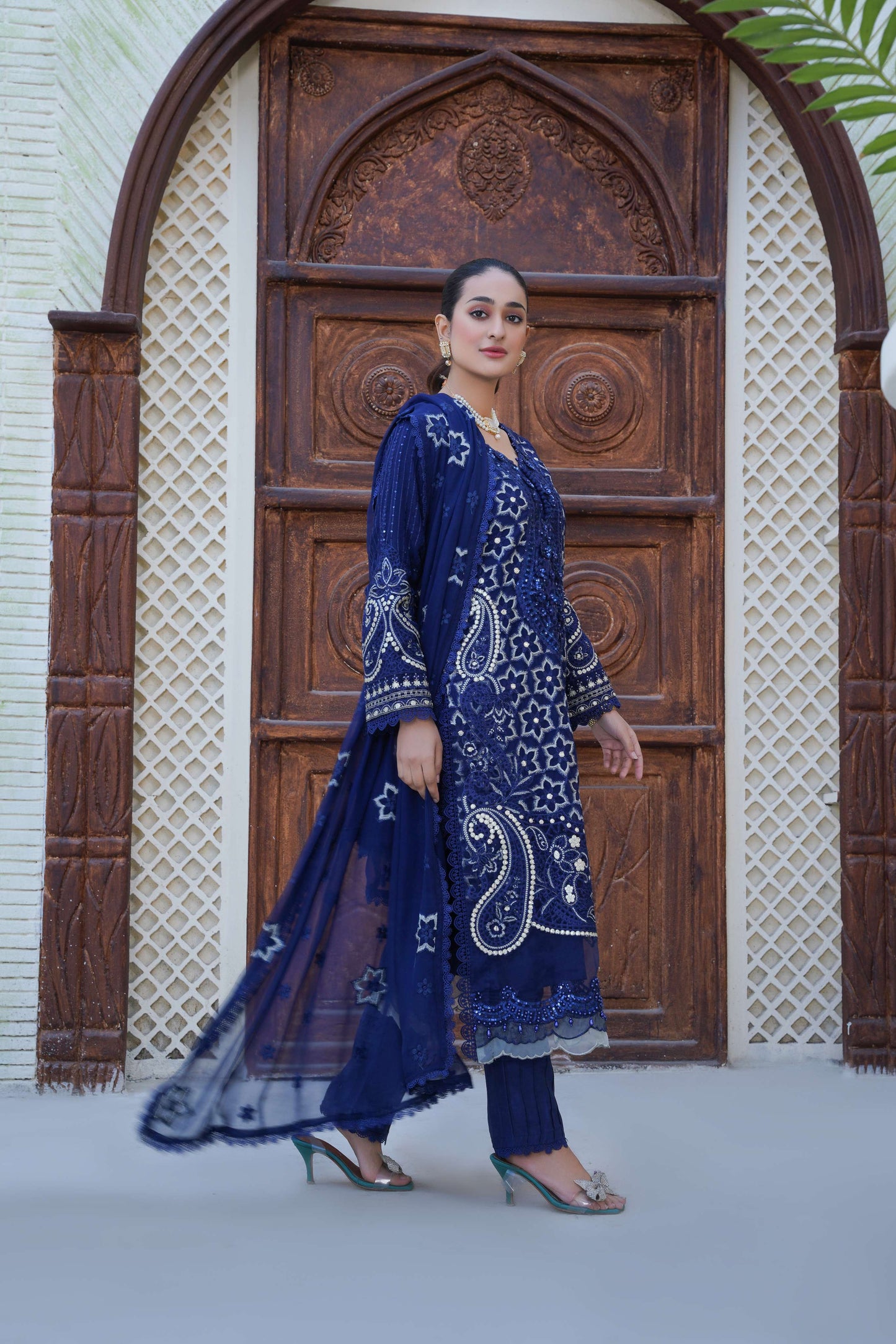 WOMEN'S PRET-KHAS | RH-118