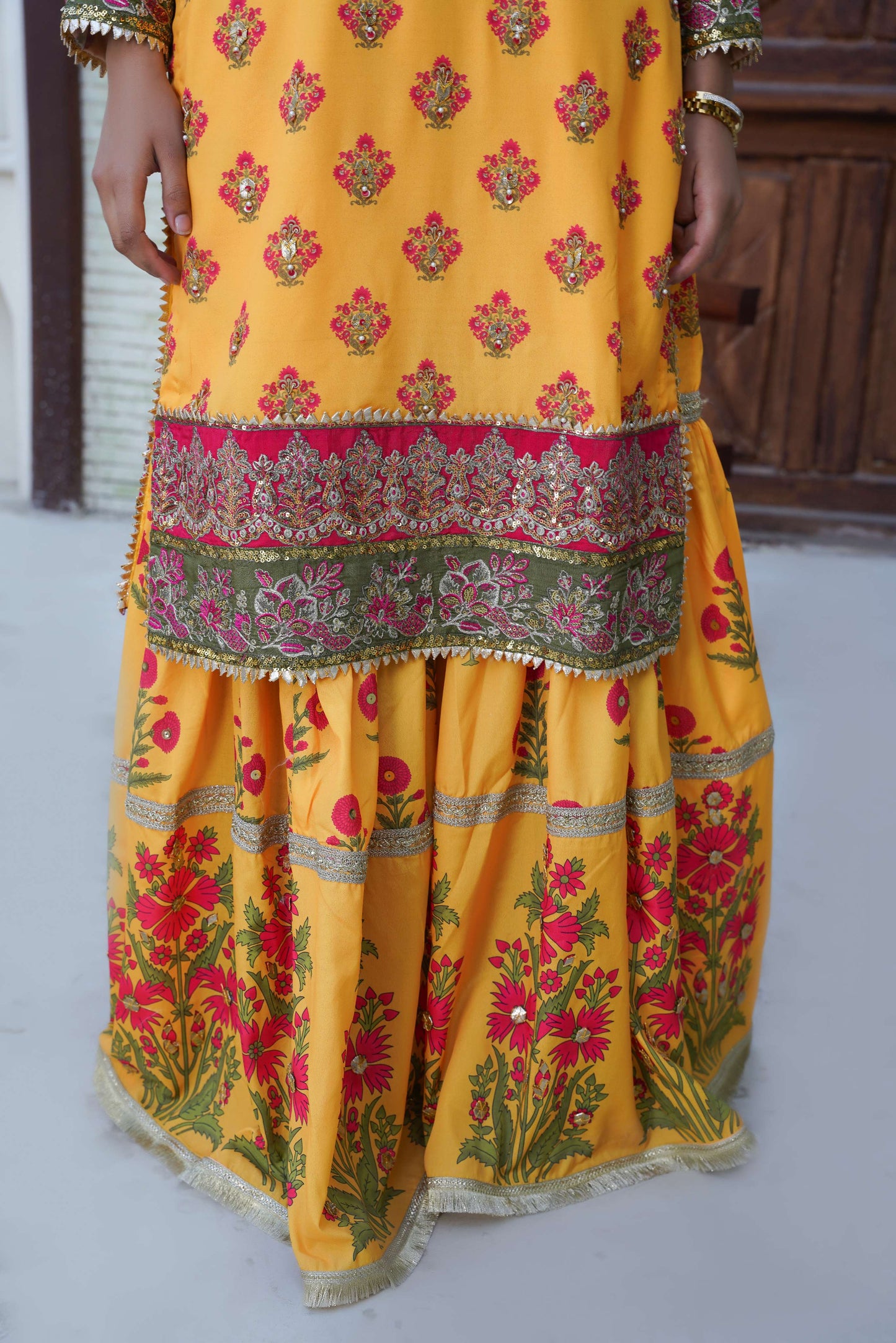WOMEN'S PRET-KHAS | RHF-111