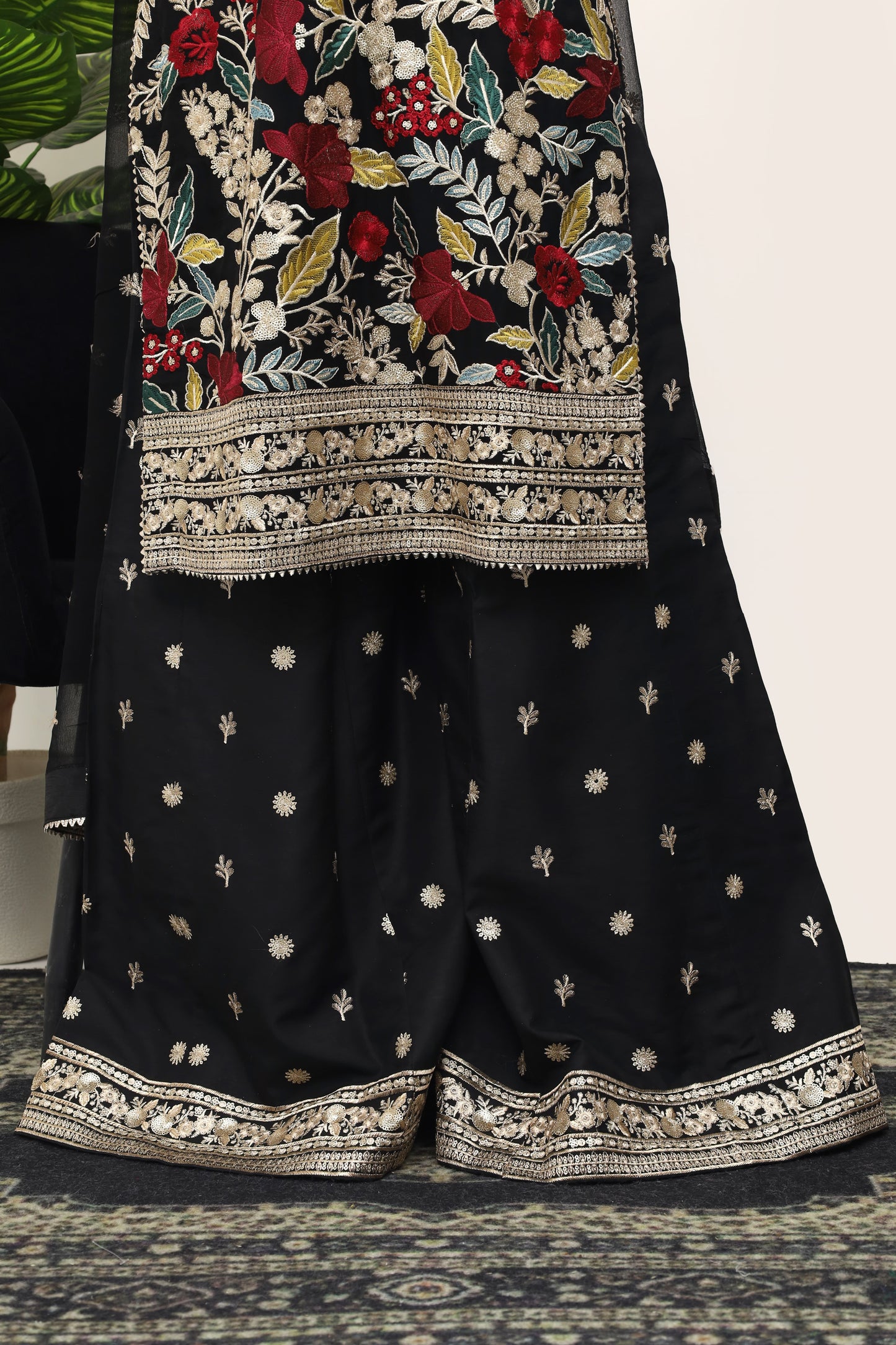 WOMEN'S PRET-KHAS | RH-245